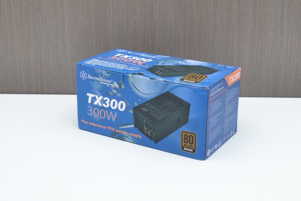 SilverStone TX300 Packing